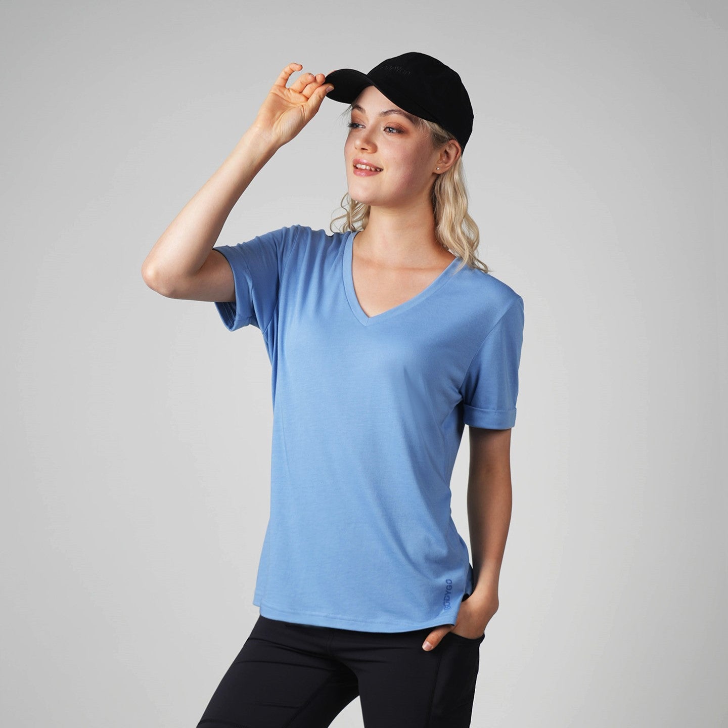 365 V-neck Tee with Turnback Cuff